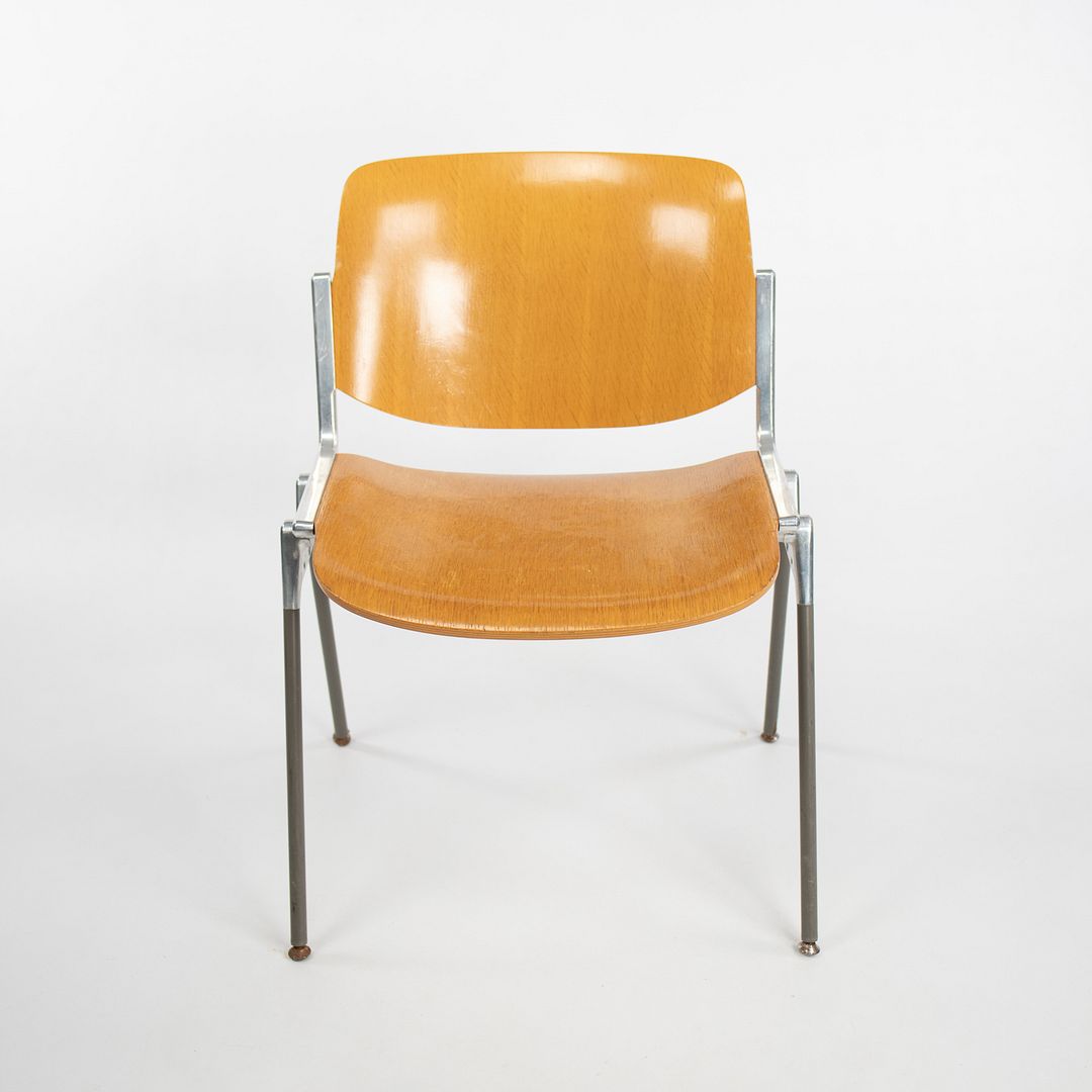 DSC 106 Stacking Chairs