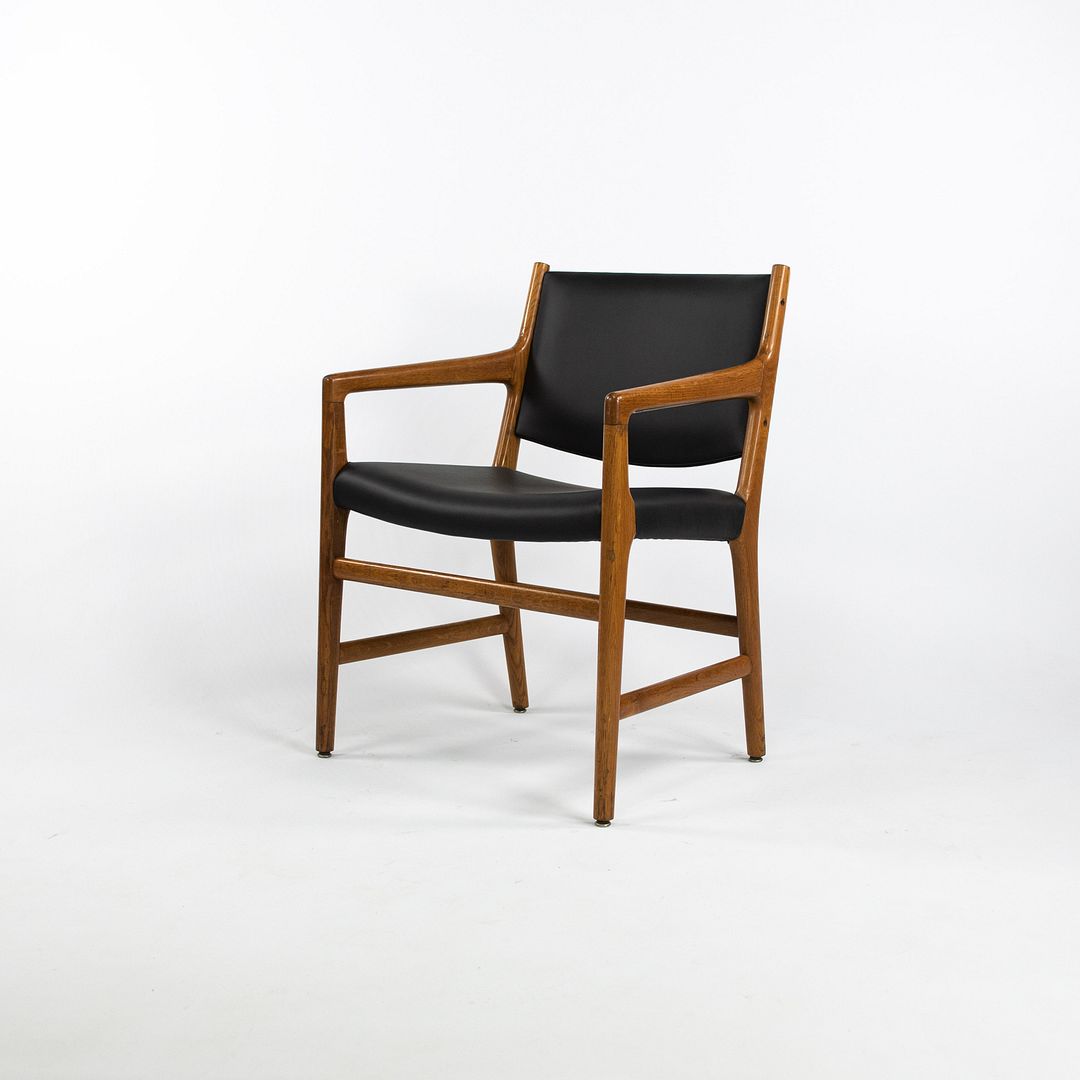 JH 507 Armchairs