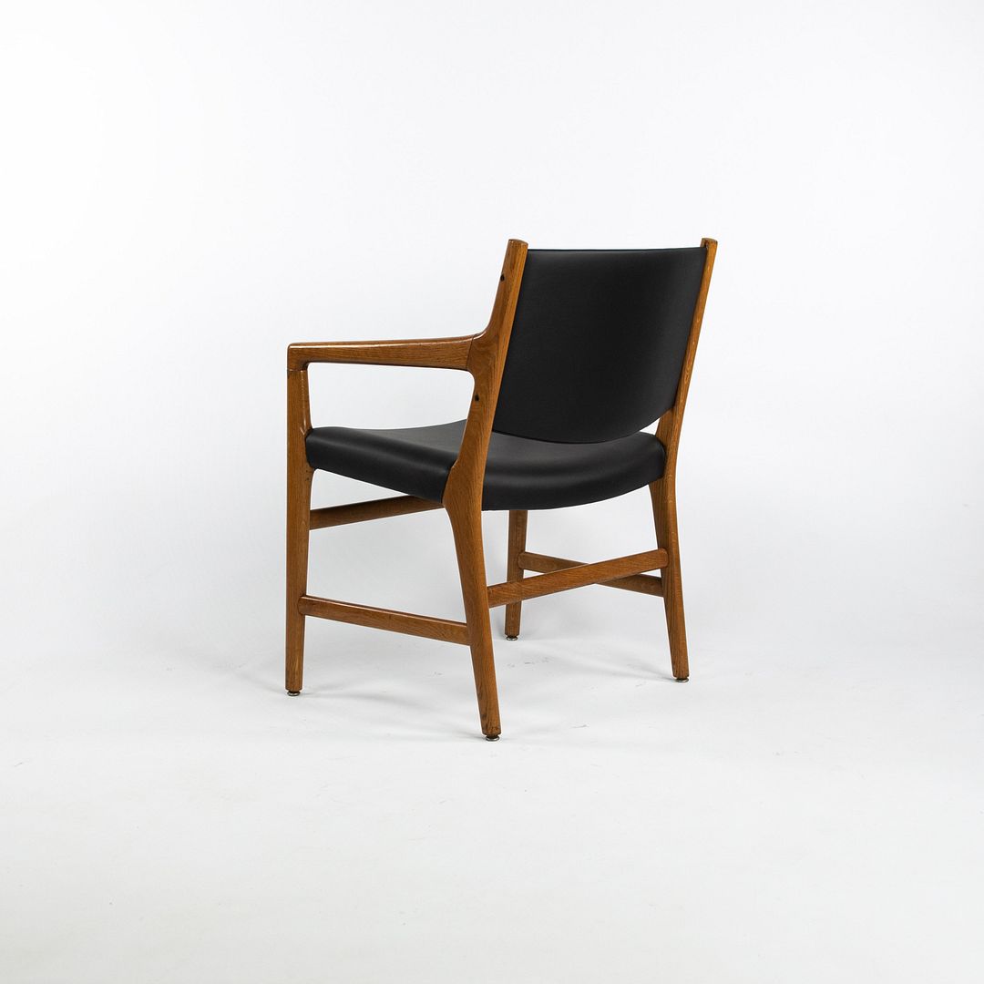 JH 507 Armchairs