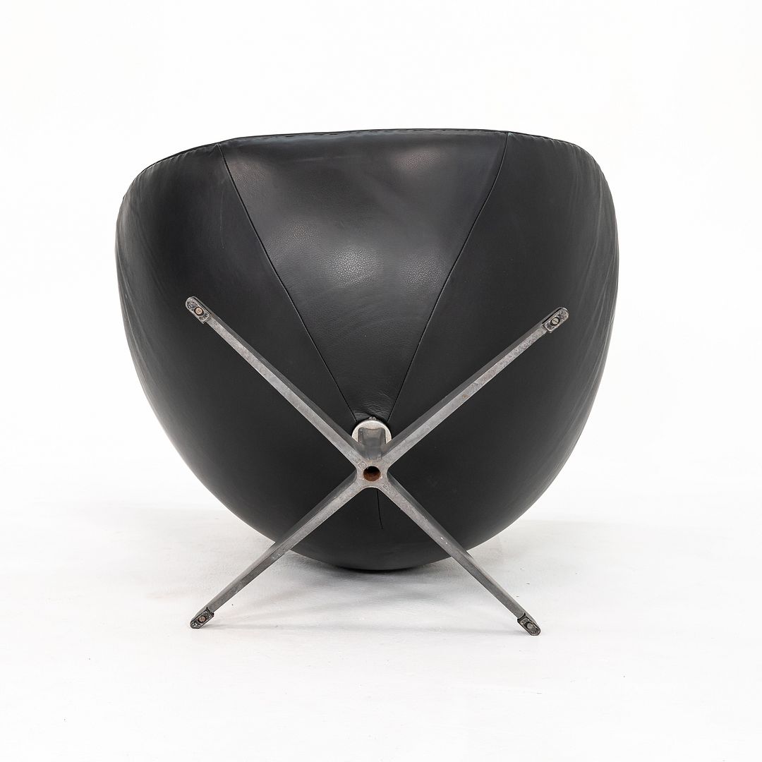 Egg Lounge Chair, Model 3316