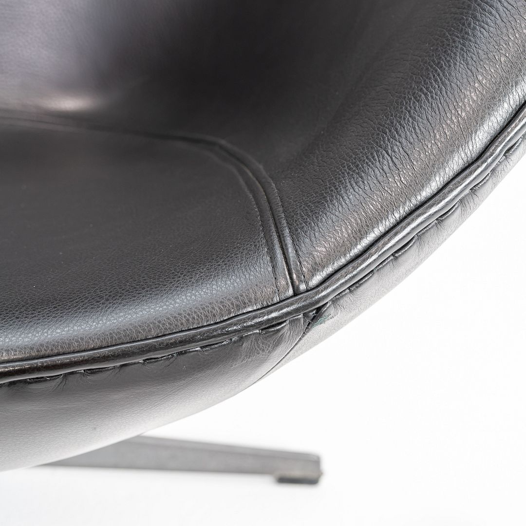 Egg Lounge Chair, Model 3316