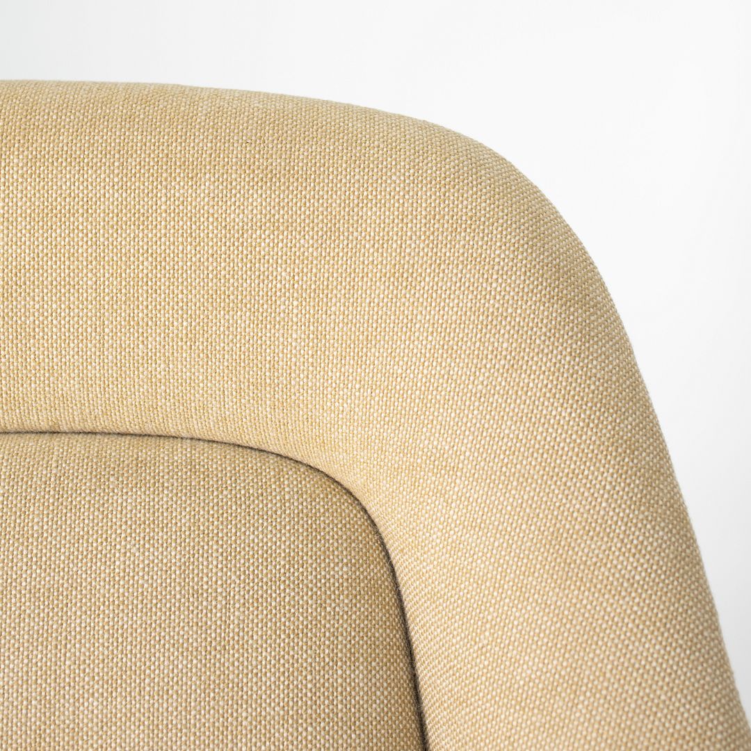 Pearson Executive Chair