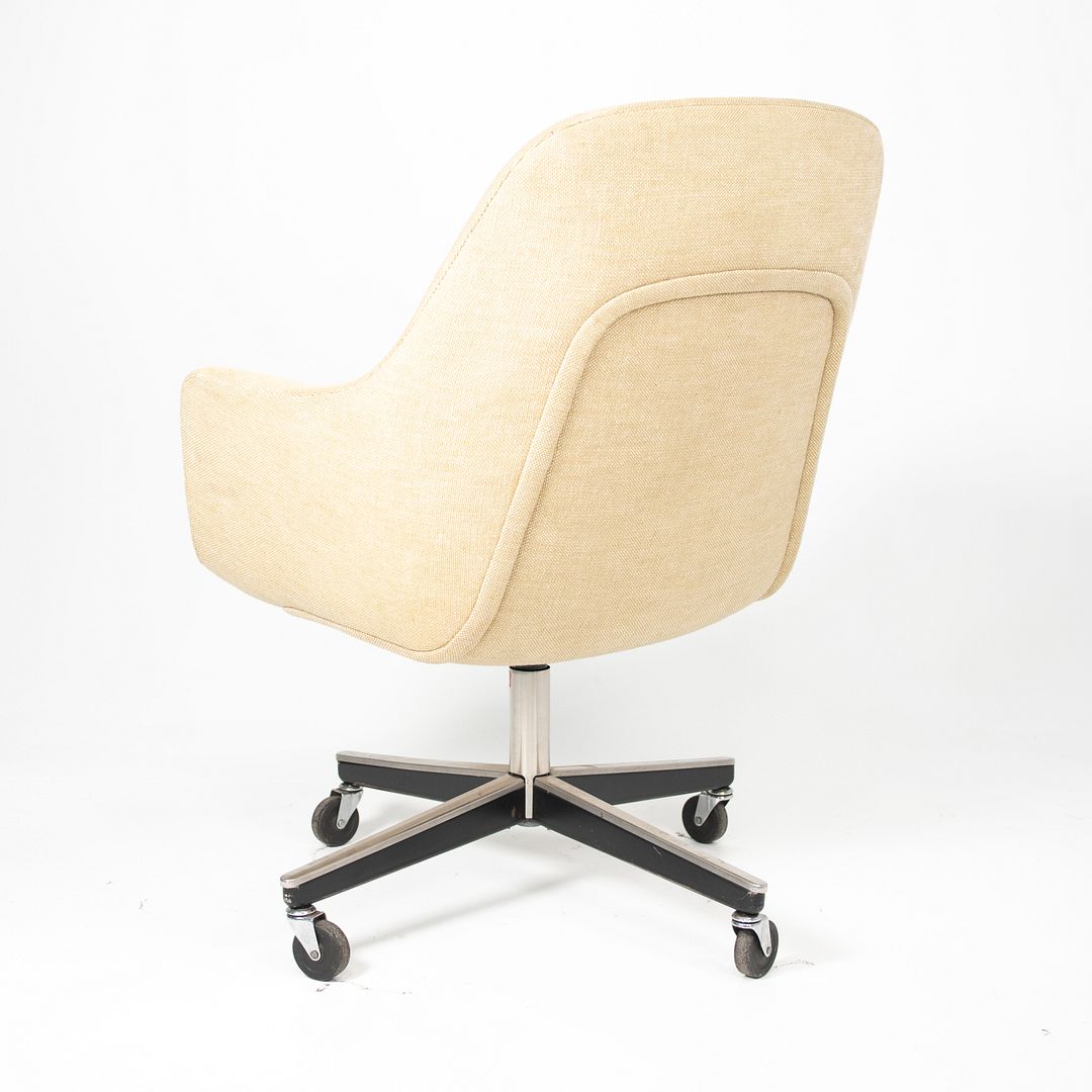 Pearson Executive Chair