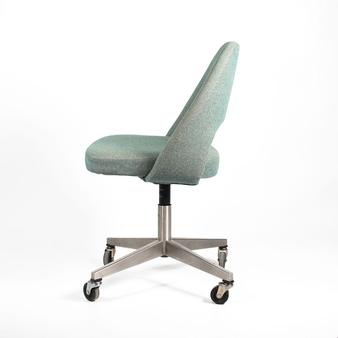 Saarinen Executive Desk Chair, 72 US-BC