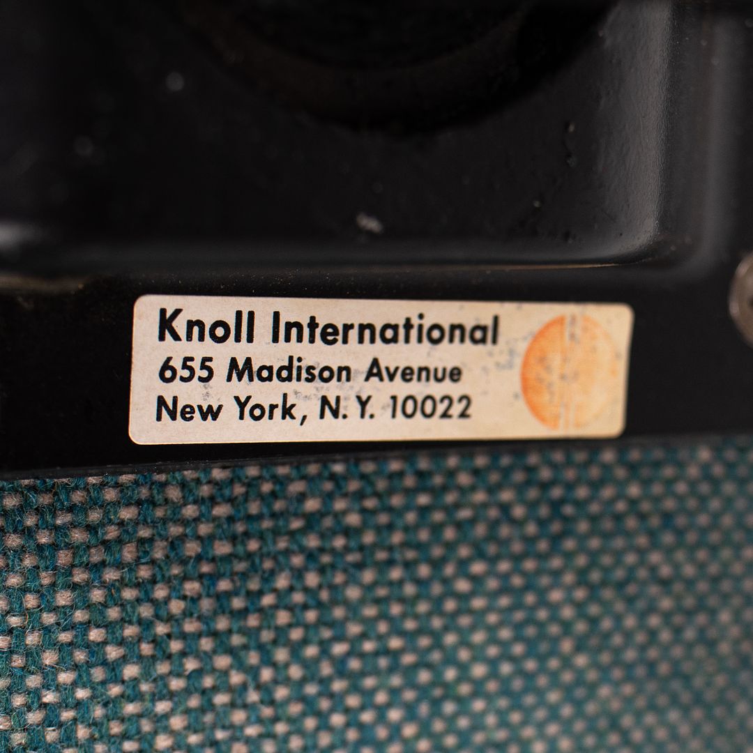 Saarinen Executive Desk Chair, 72 US-BC