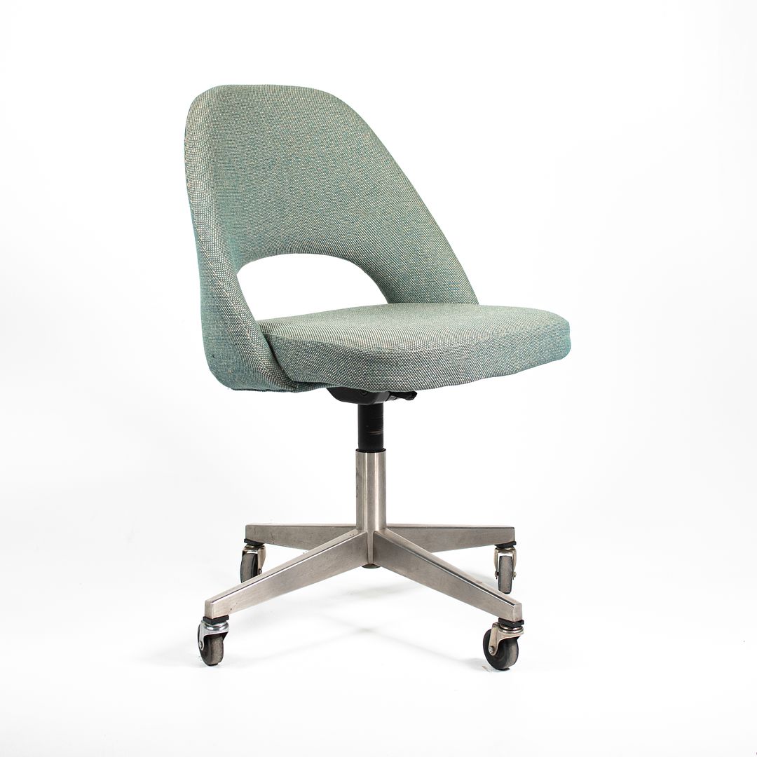 Saarinen Executive Desk Chair, 72 US-BC