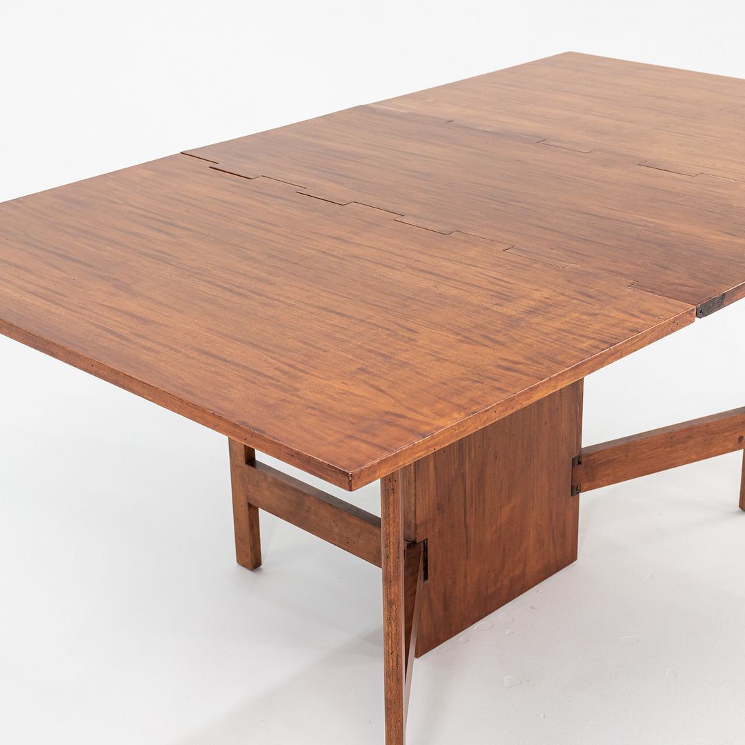 Gate-leg Dining Table, model 4656