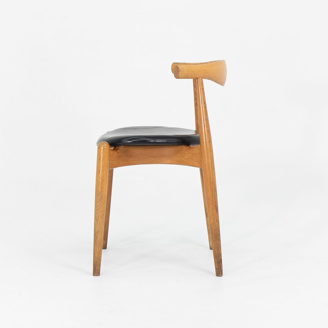 CH20 Elbow Chair