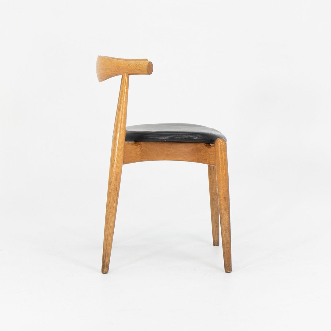 CH20 Elbow Chair