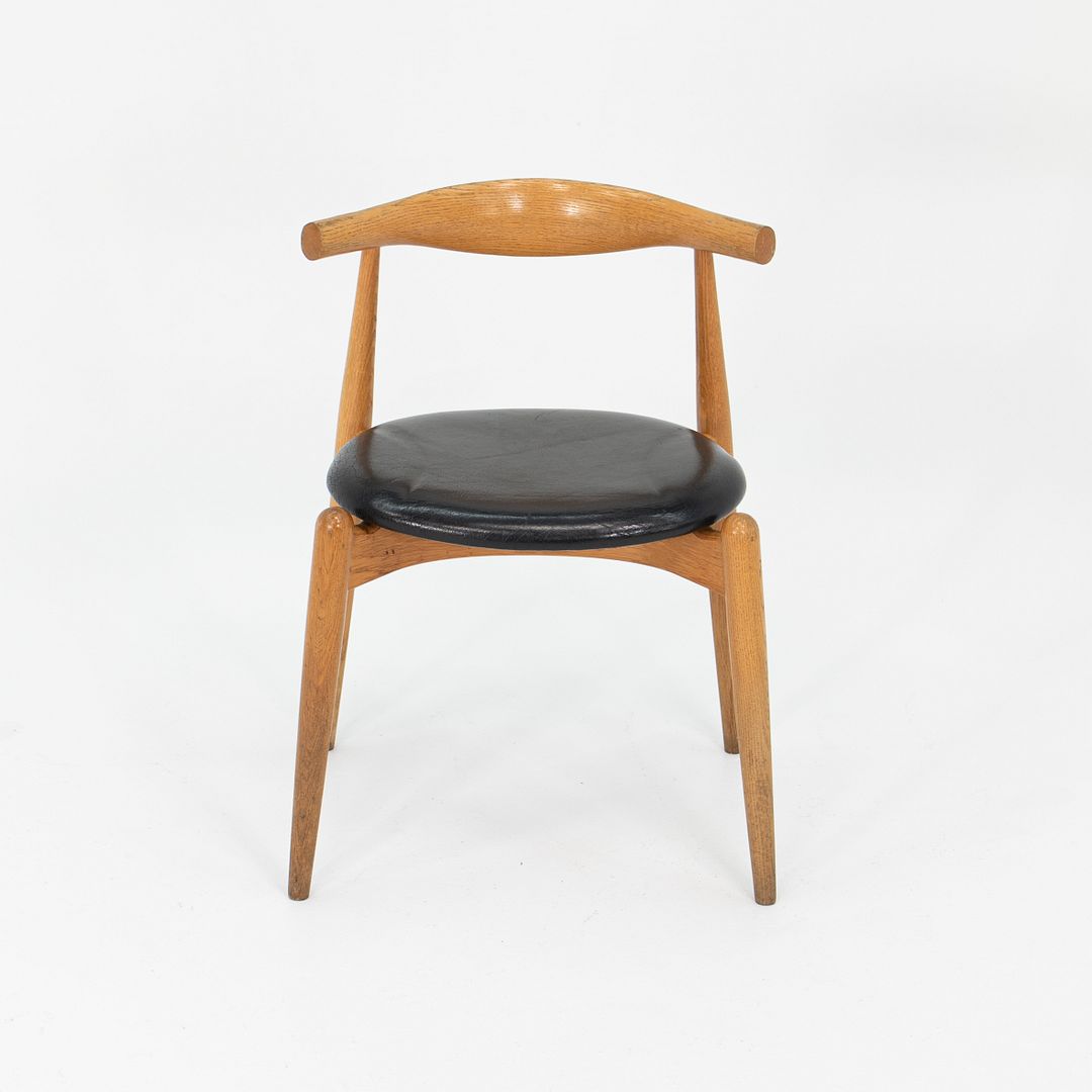 CH20 Elbow Chair