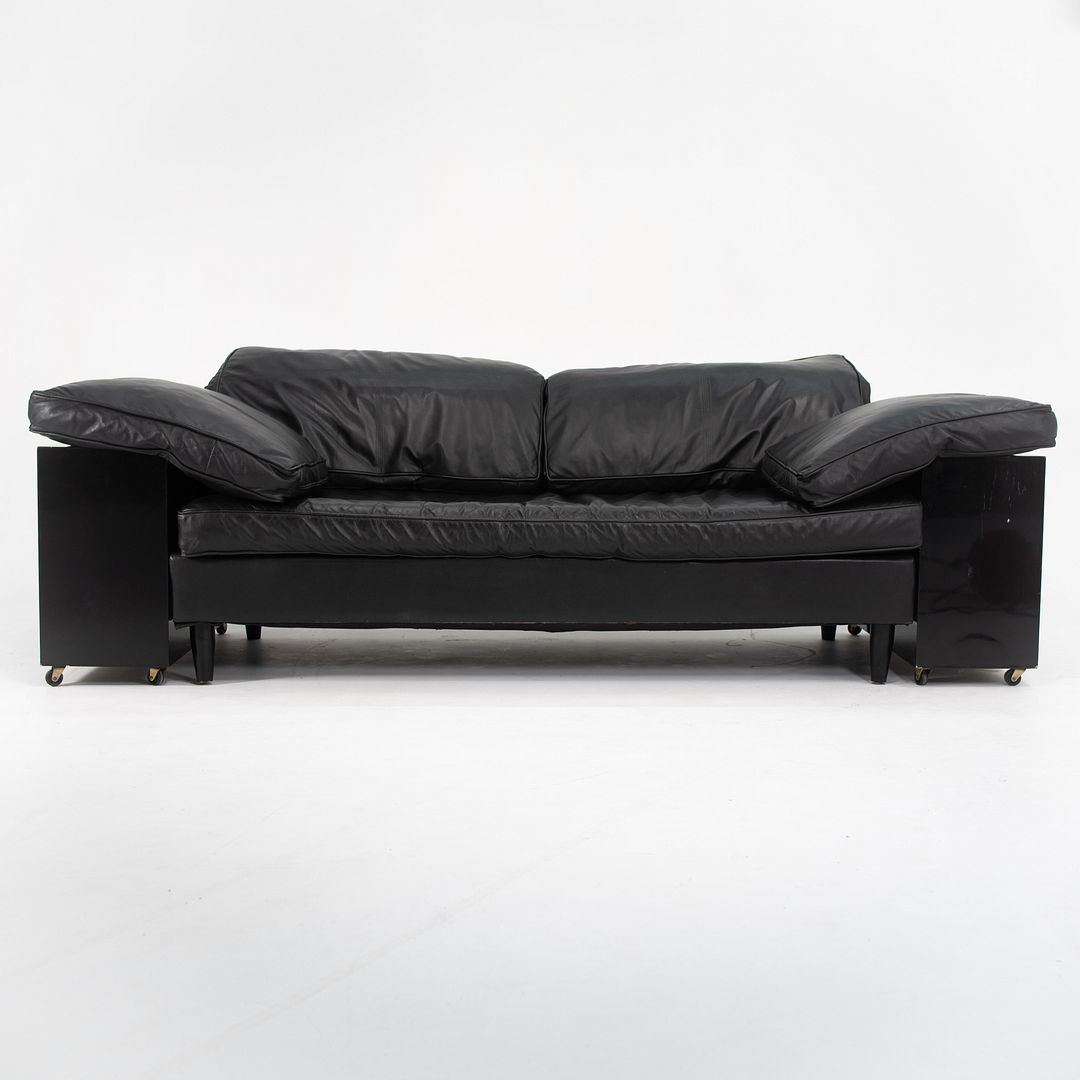 Lota Sofa