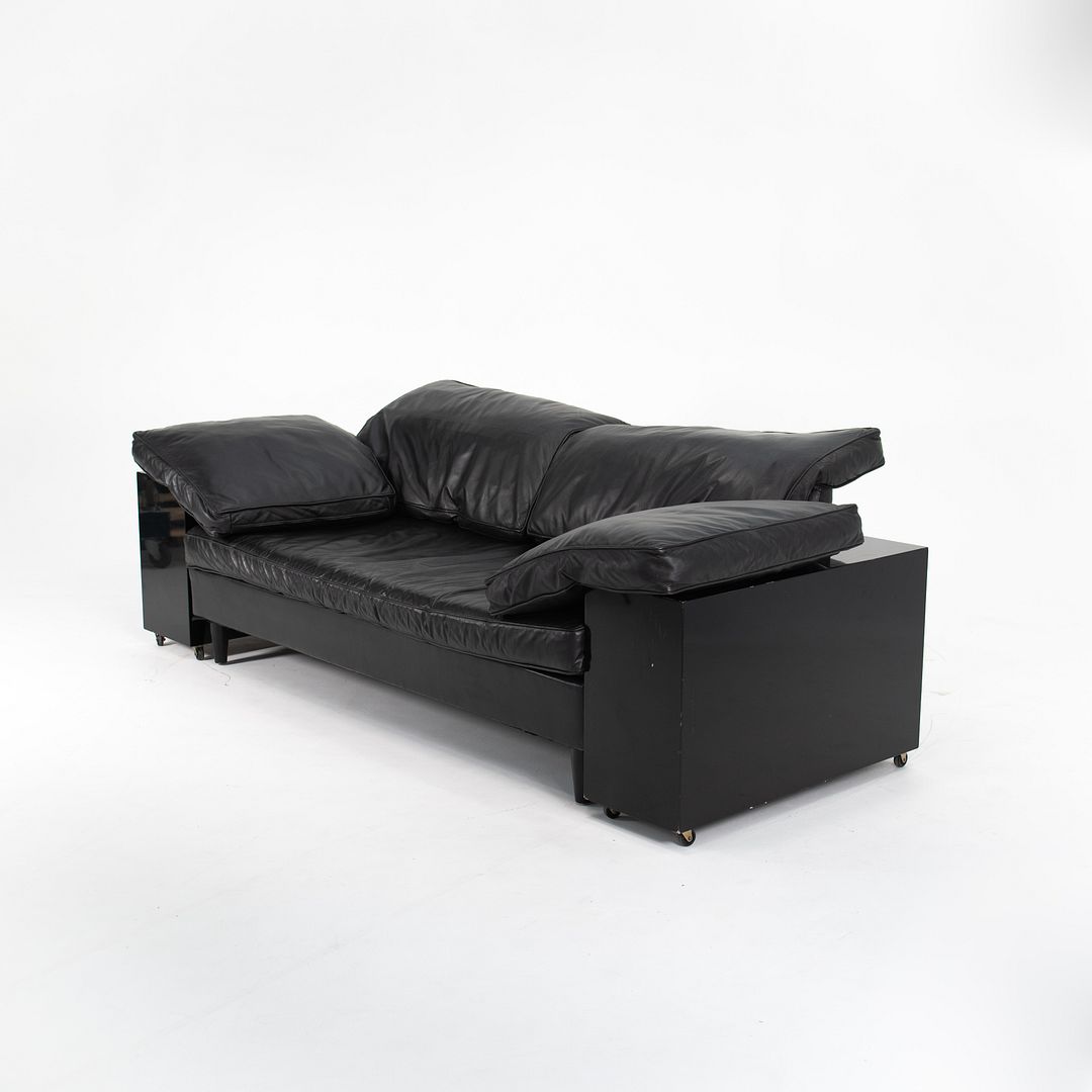 Lota Sofa