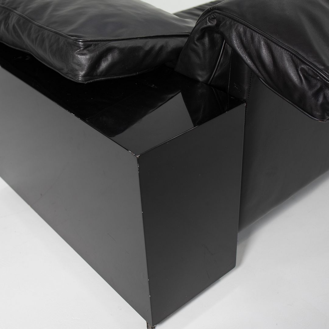 Lota Sofa