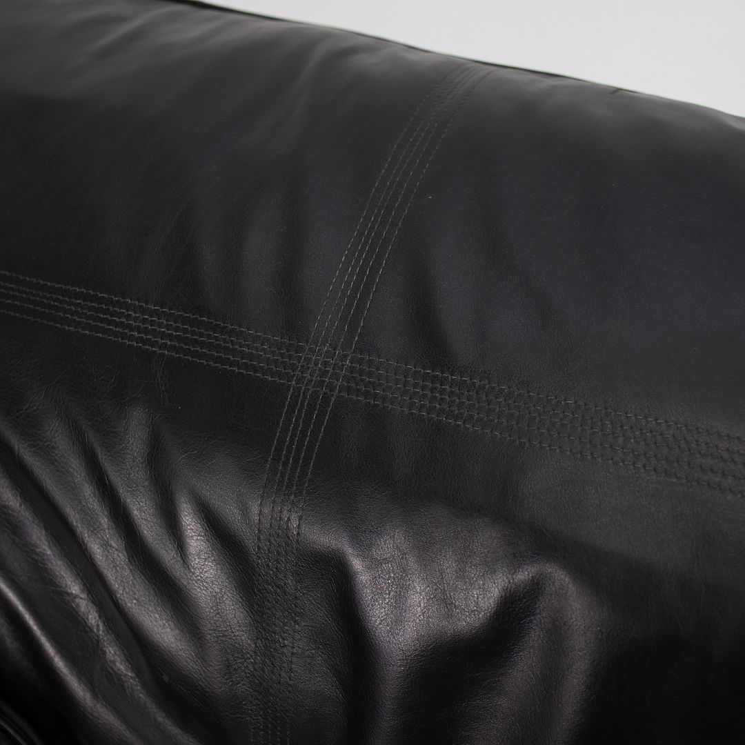 Lota Sofa