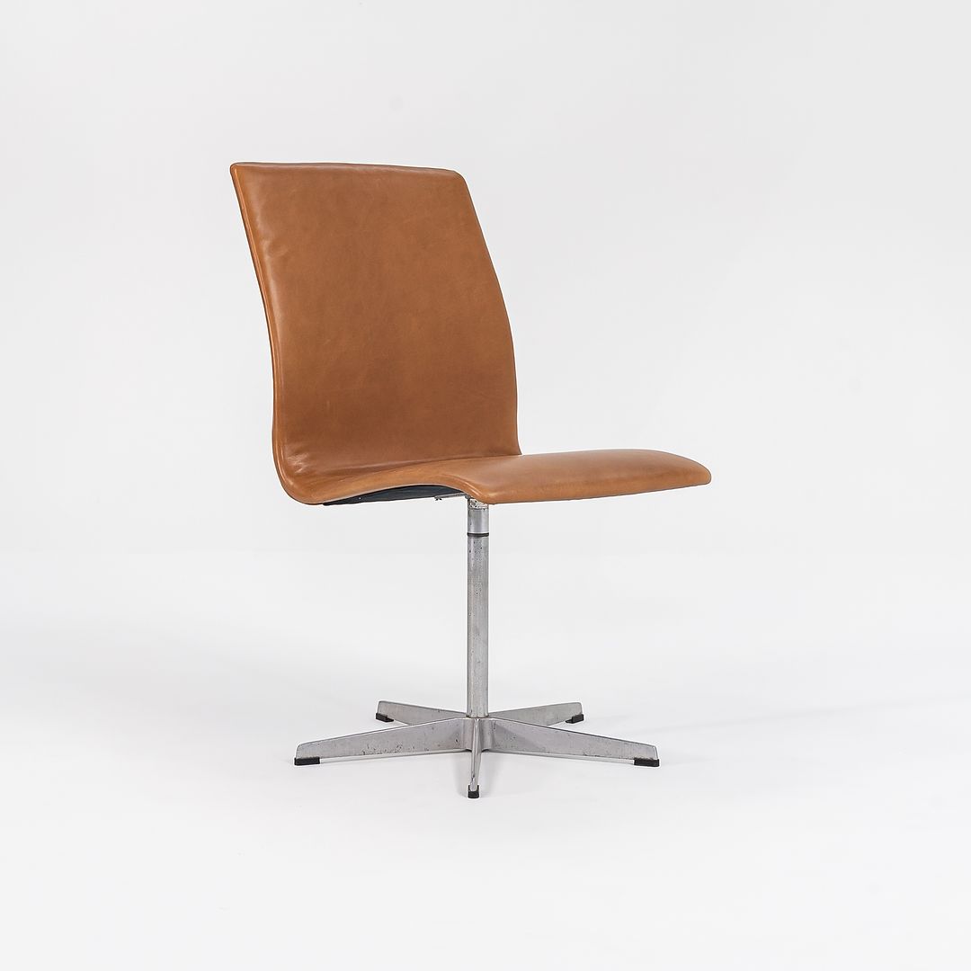洋書 ARNE JACOBSEN Oxford' Chair by Arne Jacobsen for Fritz Hansen - WYETH