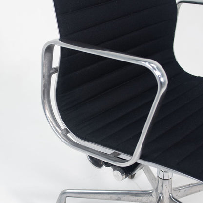 Eames Aluminum Group Management Chair