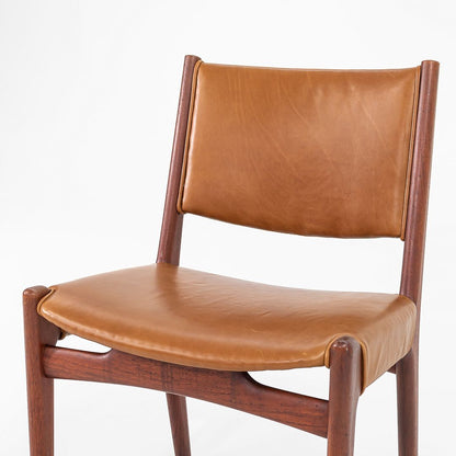 #957 Side Chair