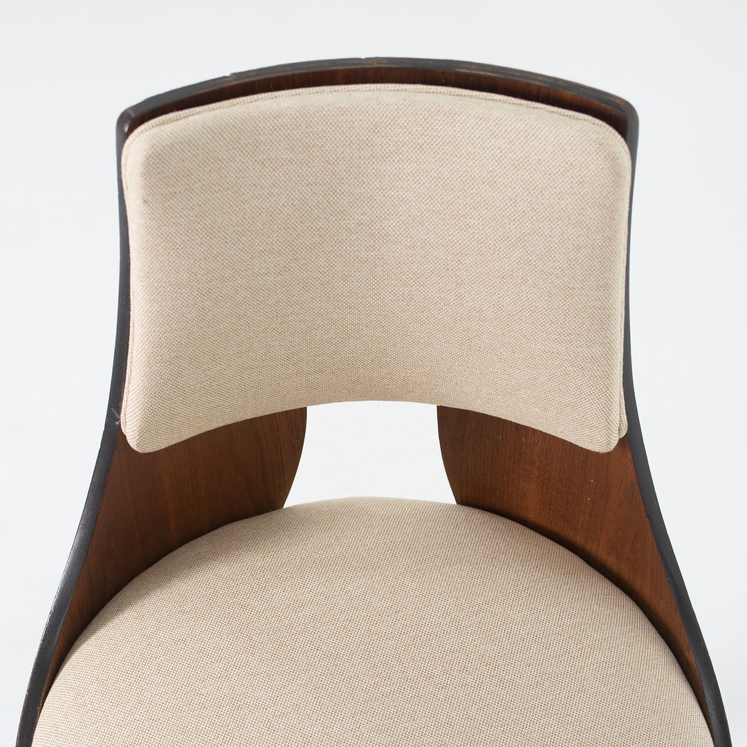 Cylindra Dining Chairs and Extension Table