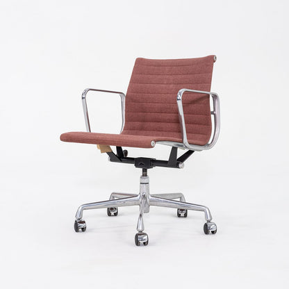 Eames Aluminum Group Management Desk Chair, Model EA335