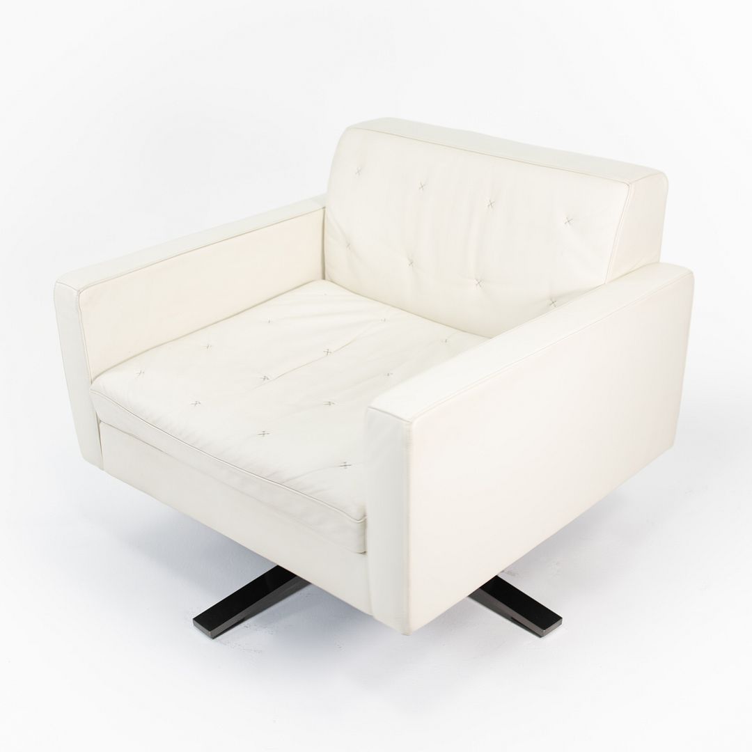 Poltrona Frau Kennedee Swivel Lounge Chair