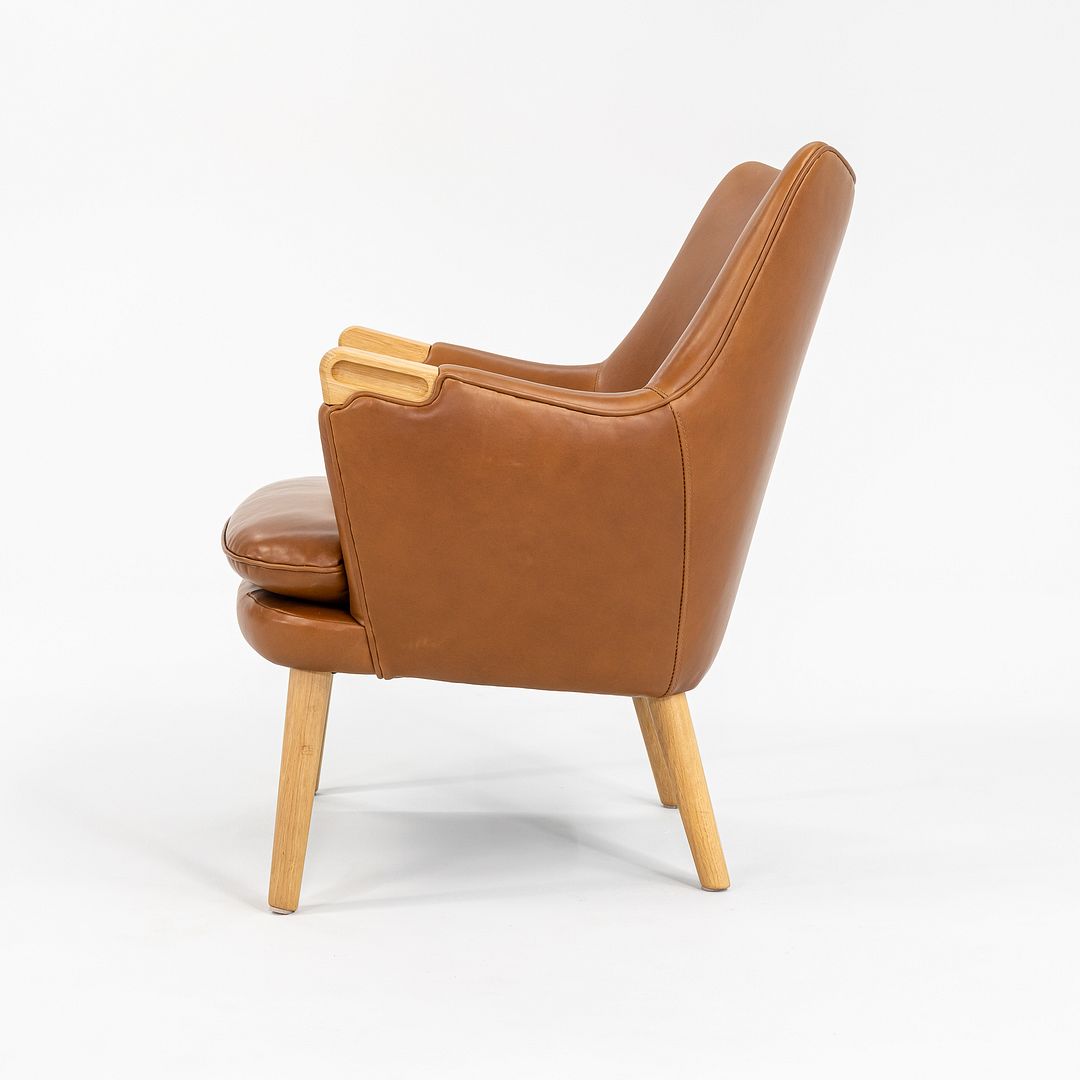 CH71 Lounge Chair