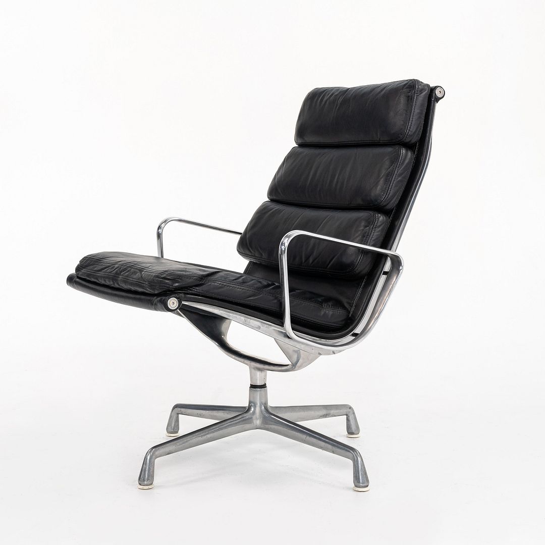 Eames Aluminum Group Soft Pad Lounge Chair, EA216