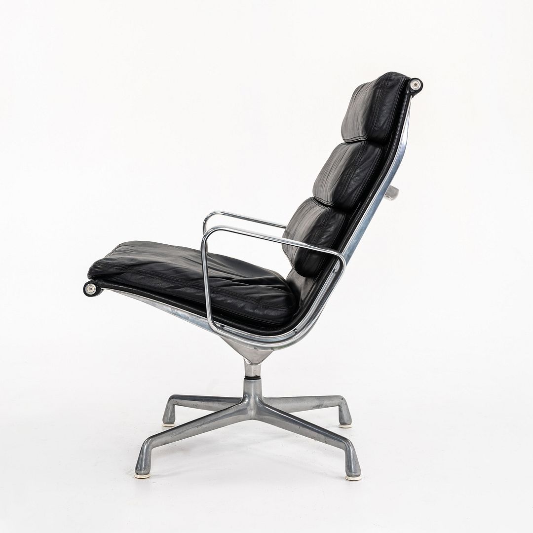 Eames Aluminum Group Soft Pad Lounge Chair, EA216