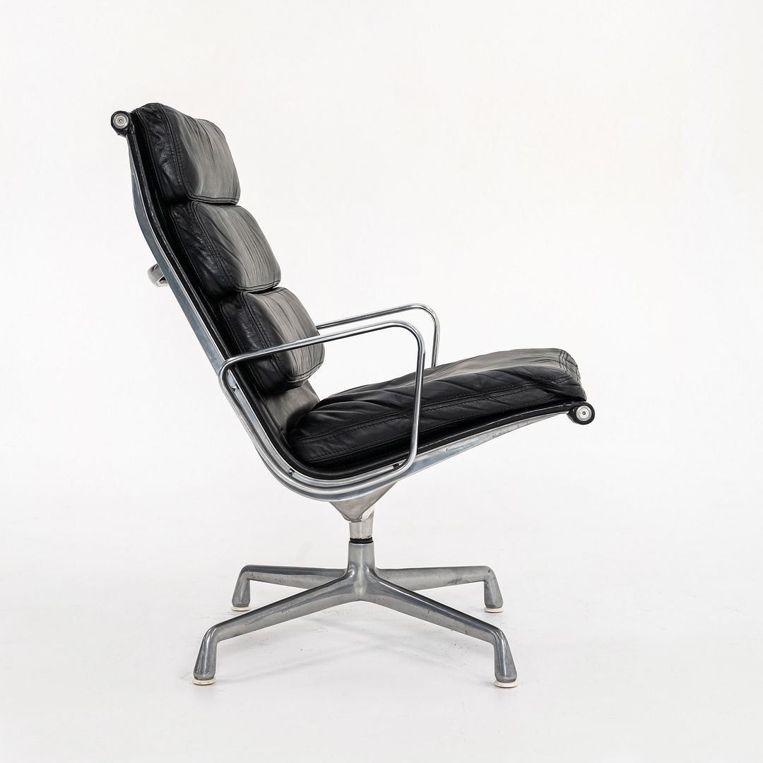 Eames Aluminum Group Soft Pad Lounge Chair, EA216
