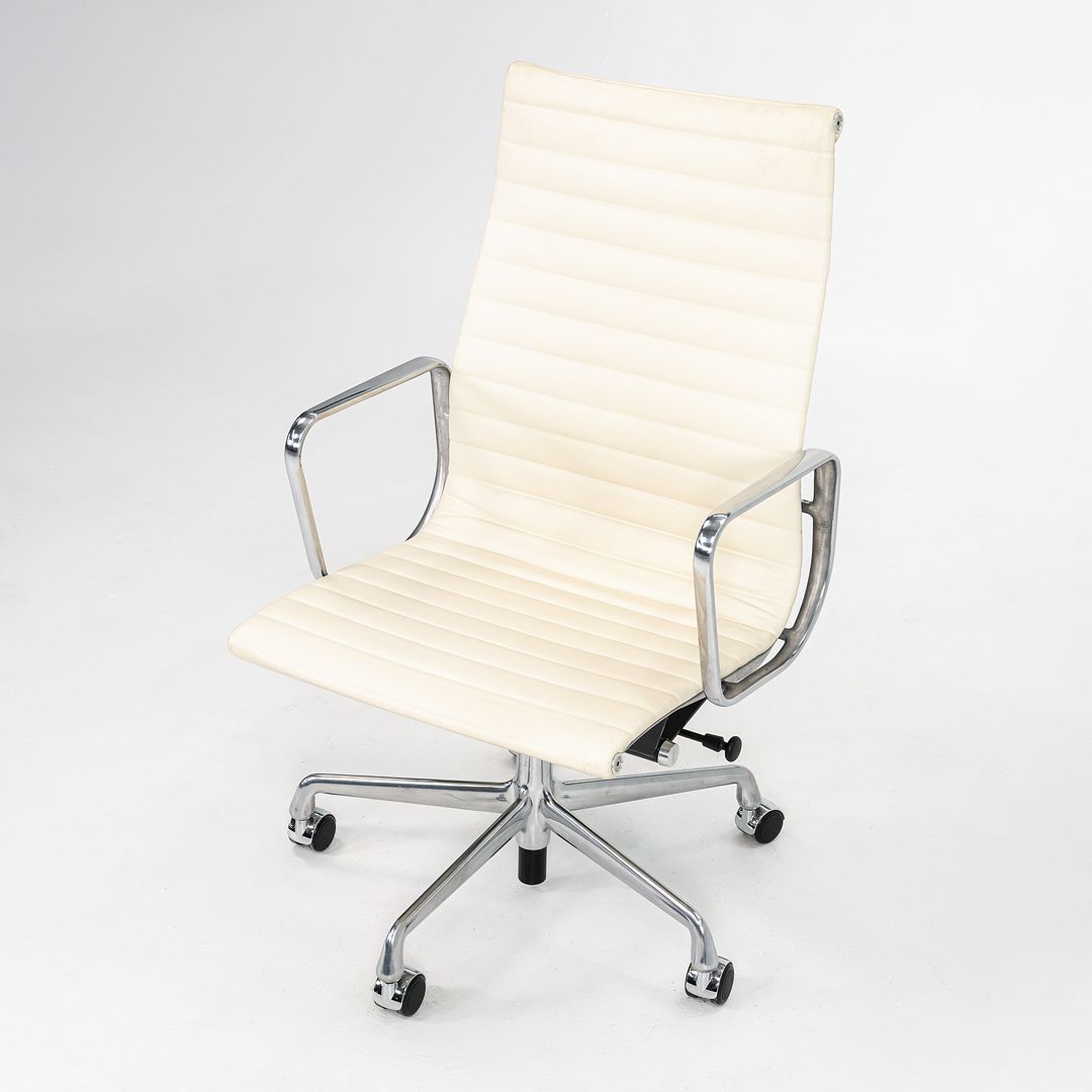 Aluminum Group Executive Desk Chair