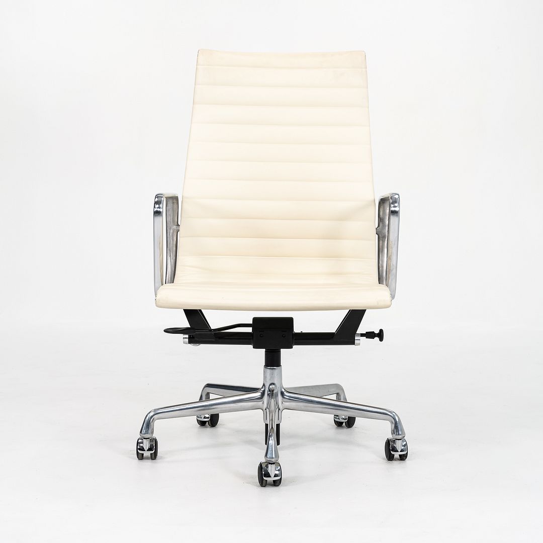 Aluminum Group Executive Desk Chair