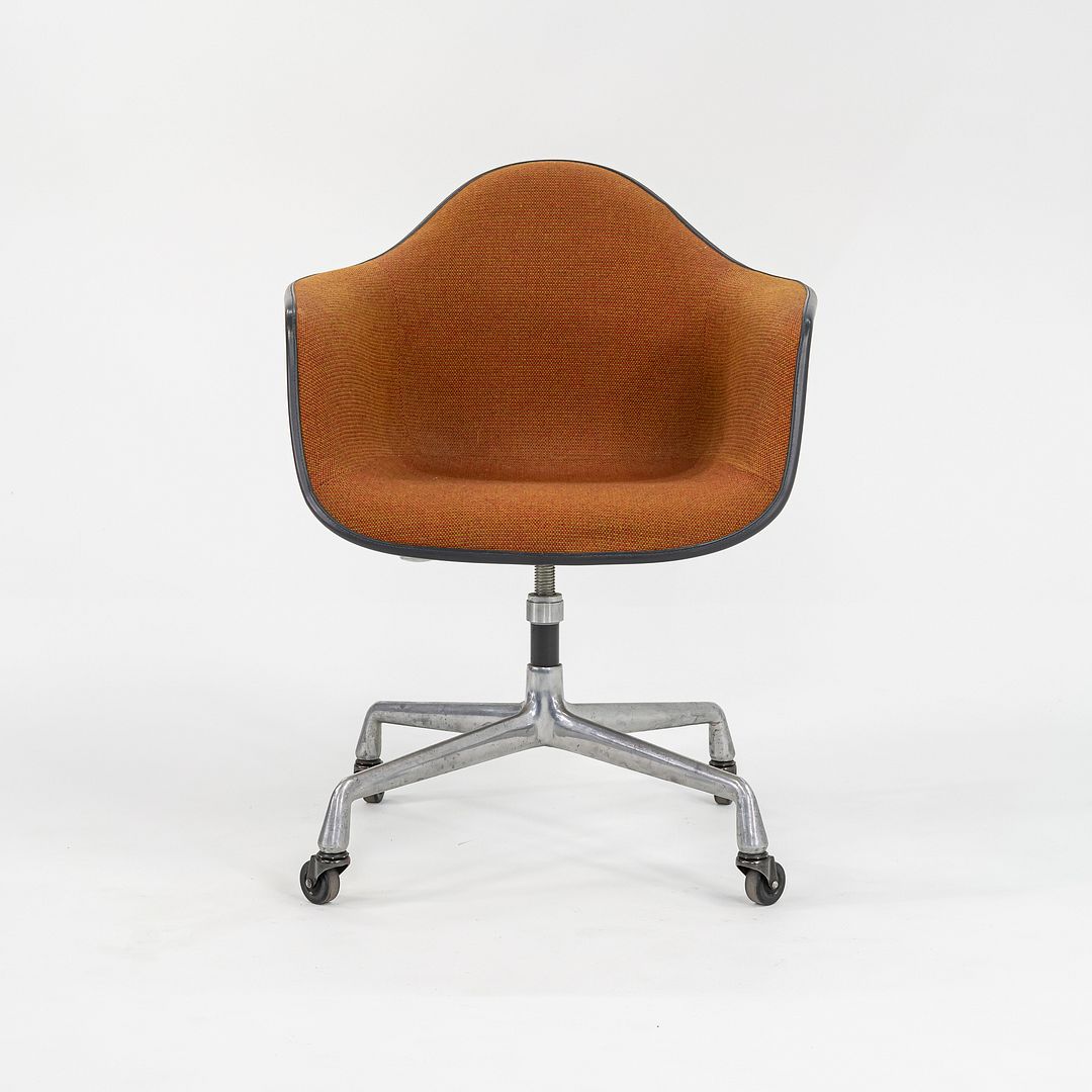 Arm Shell Chair, Model EC434