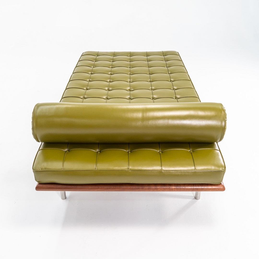 258L Barcelona Couch / Daybed