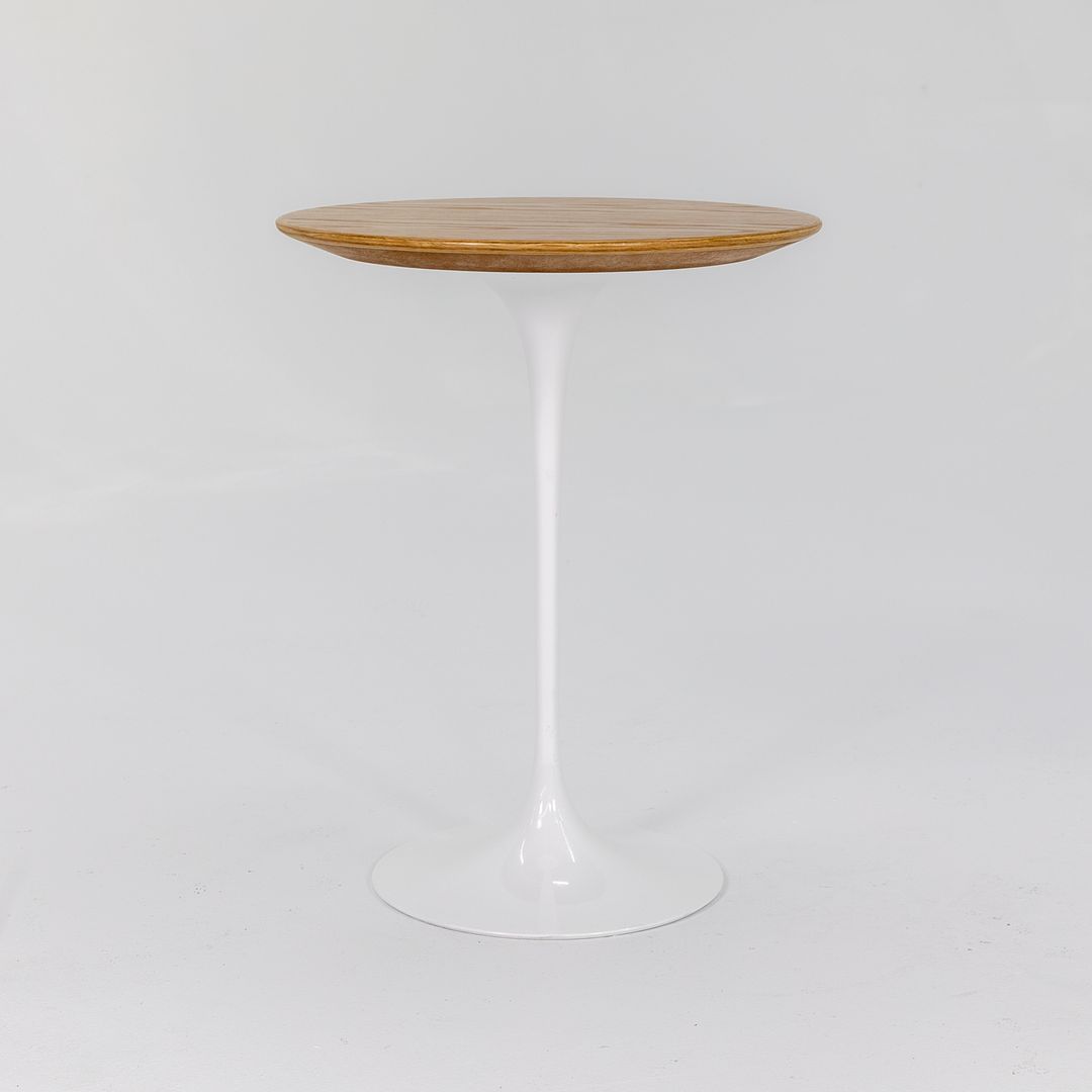 Tulip Side Table, Model 16OTR
