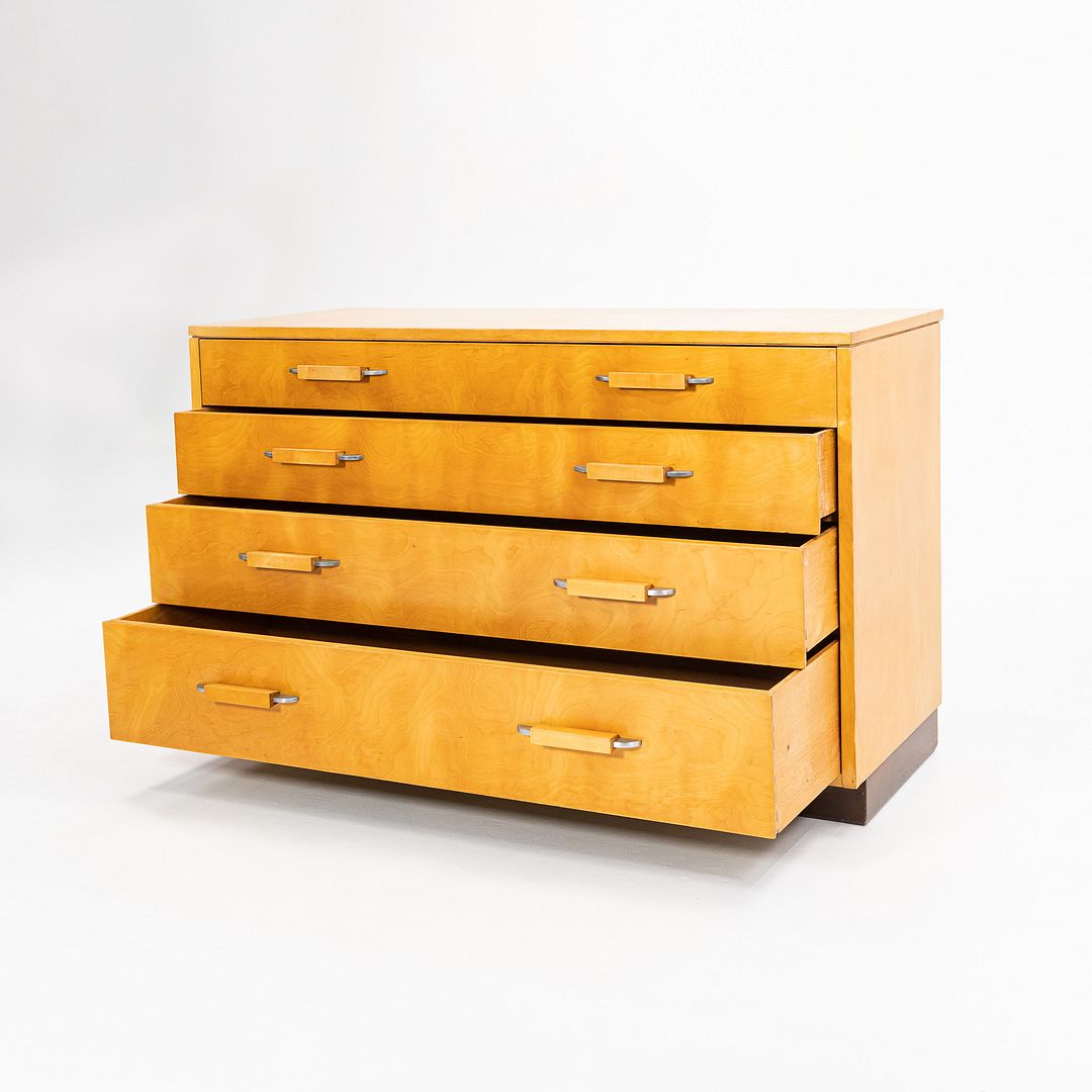 Flexible Home Arrangements 4-Drawer Dresser