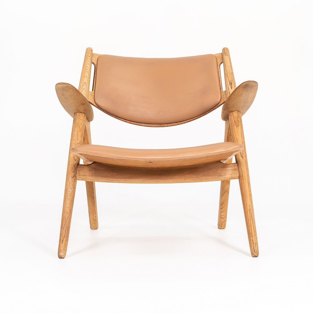 CH28P Lounge Chair