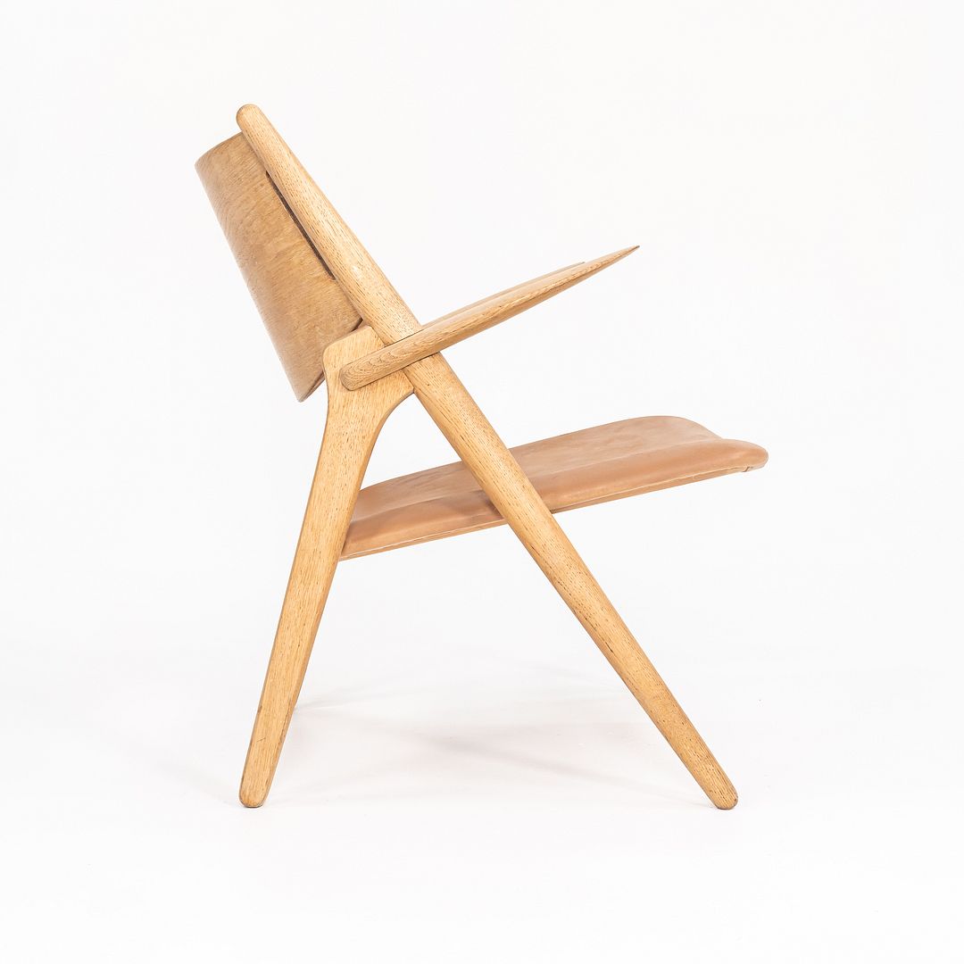 CH28P Lounge Chair