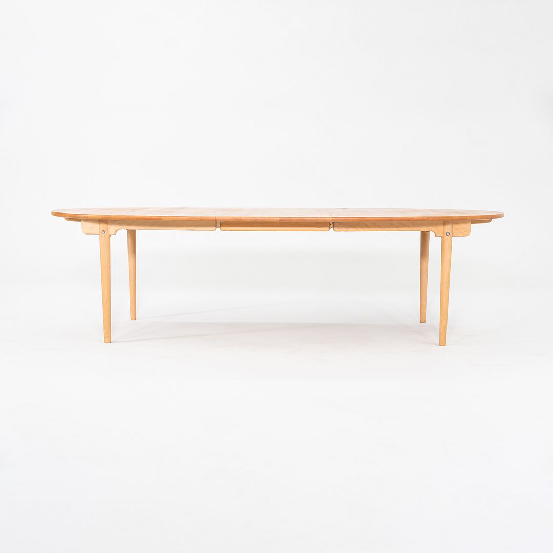 CH338 Dining Table