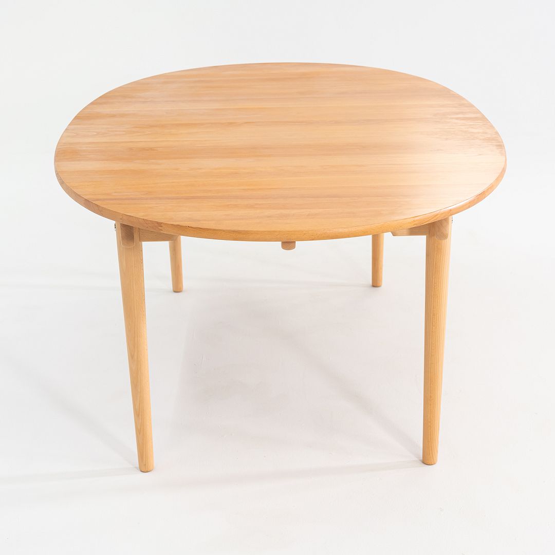 CH338 Dining Table