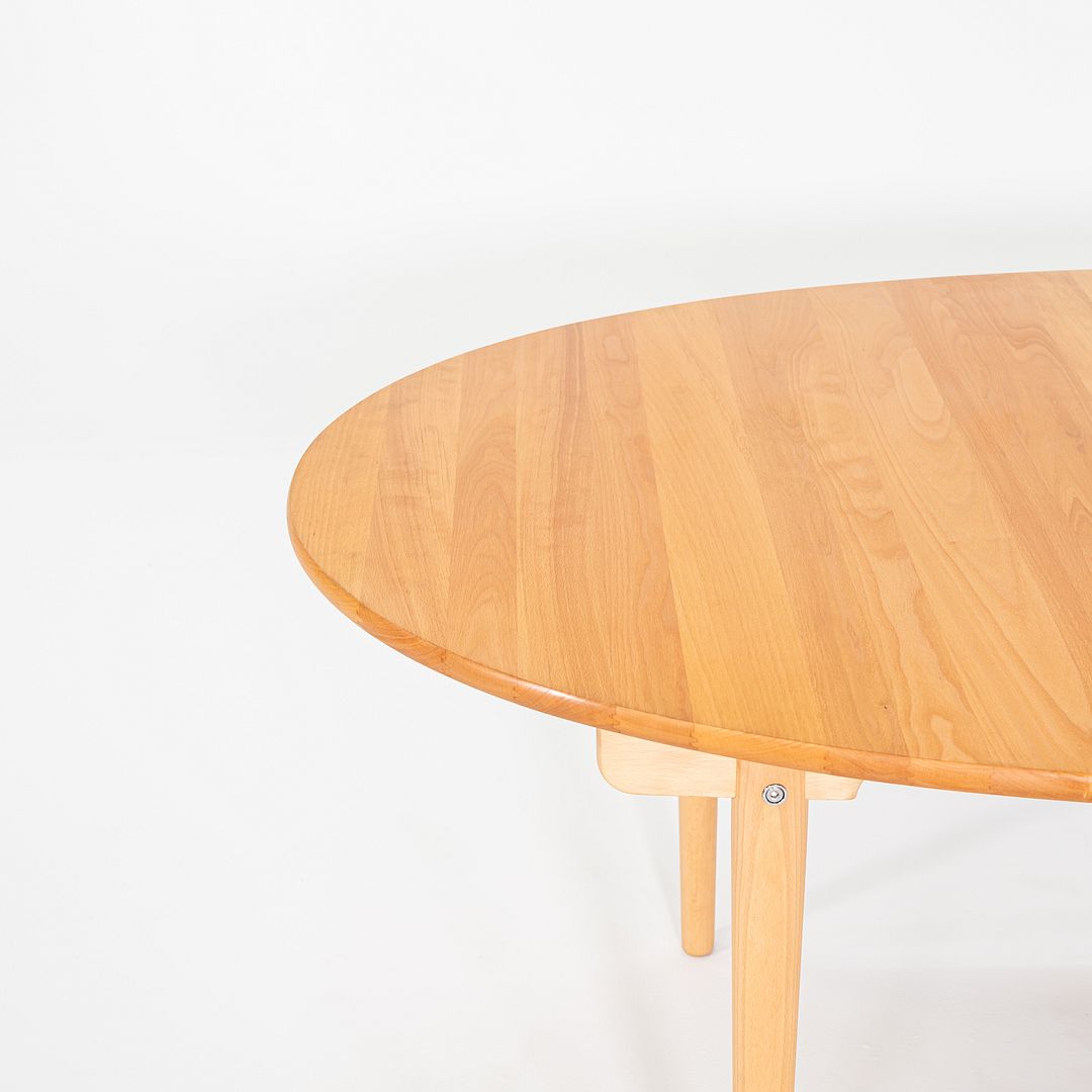 CH338 Dining Table