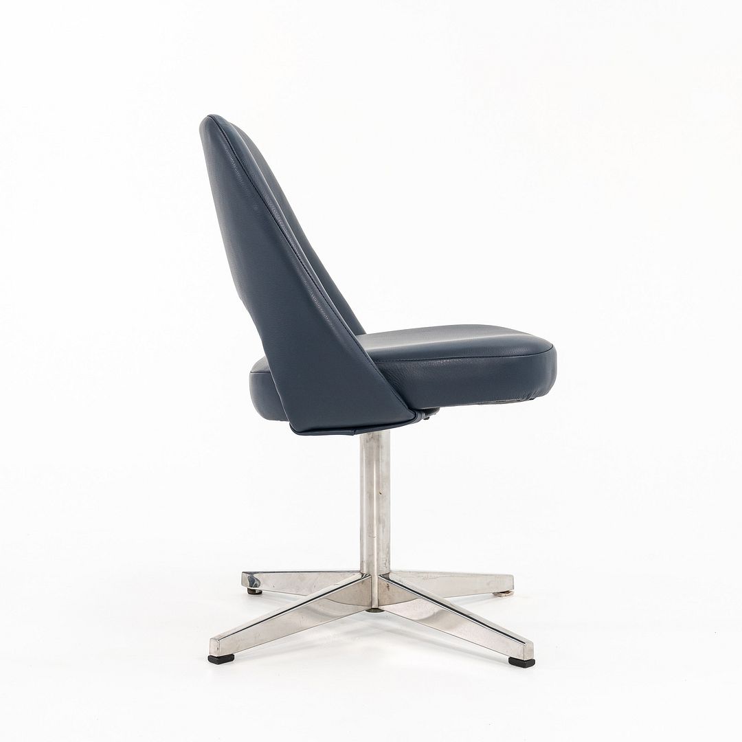 Saarinen Armless Executive Pedestal Chair