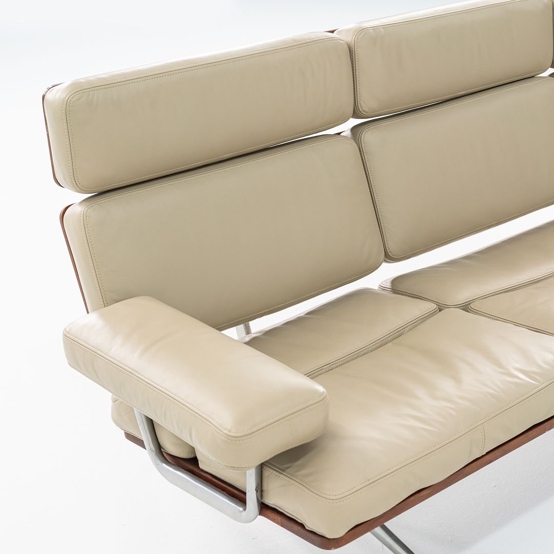 ES 108 Sofa