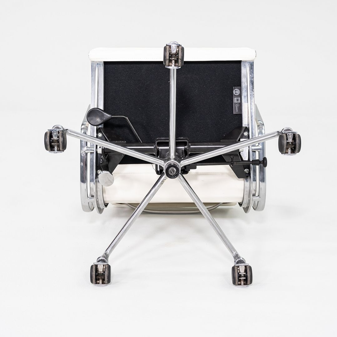 Soft Pad Management Chair, EA435