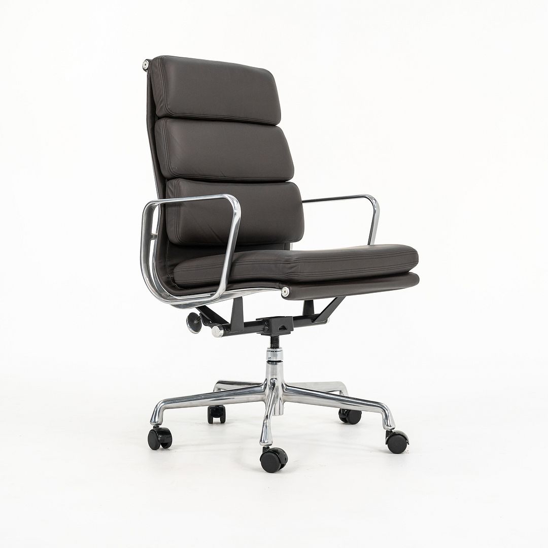 Eames Aluminum Group Soft Pad Executive Desk Chair
