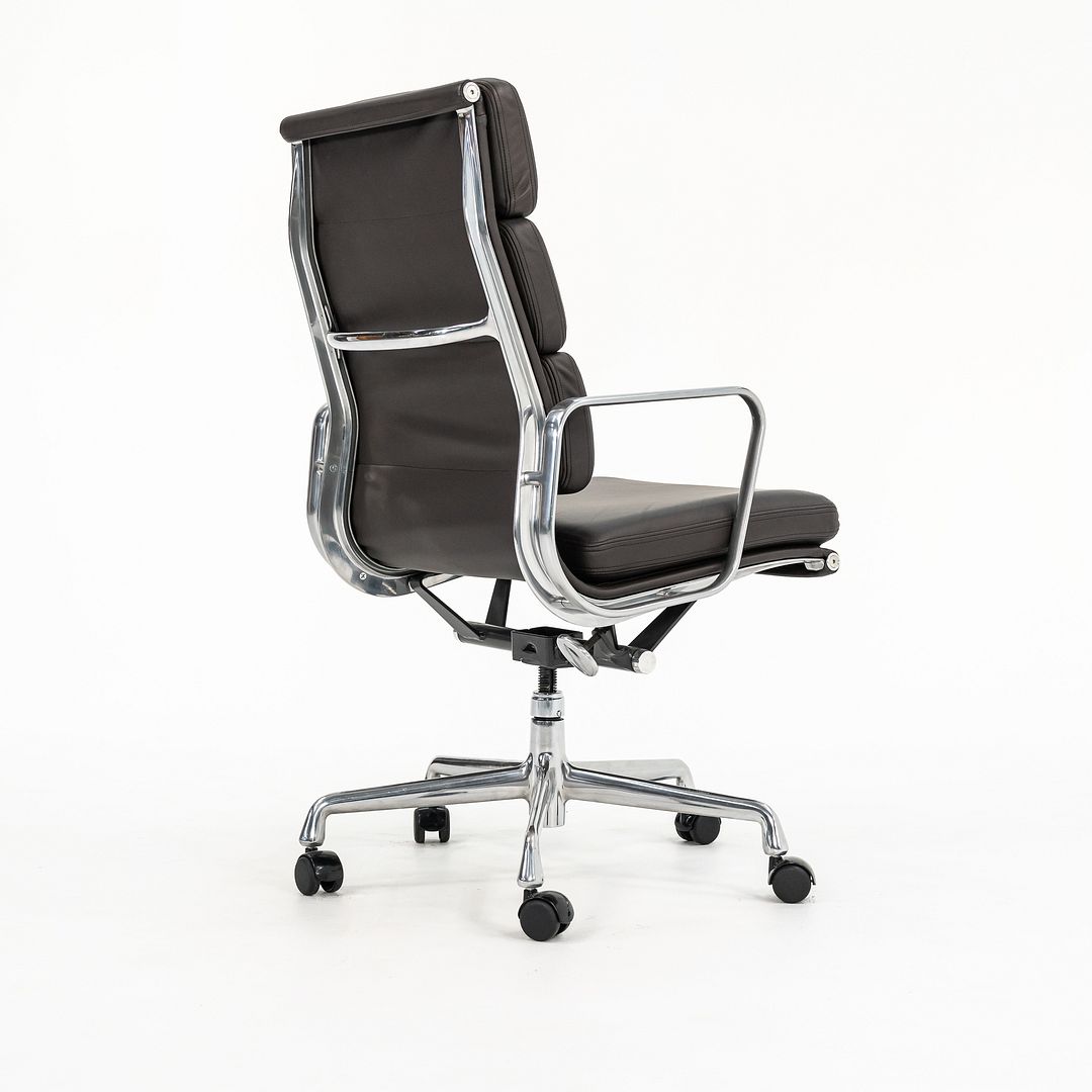 Eames Aluminum Group Soft Pad Executive Desk Chair