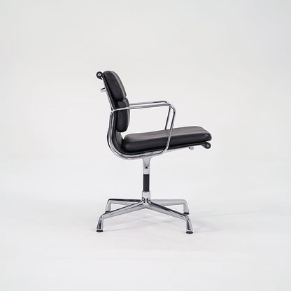 Eames Soft Pad Management Chair