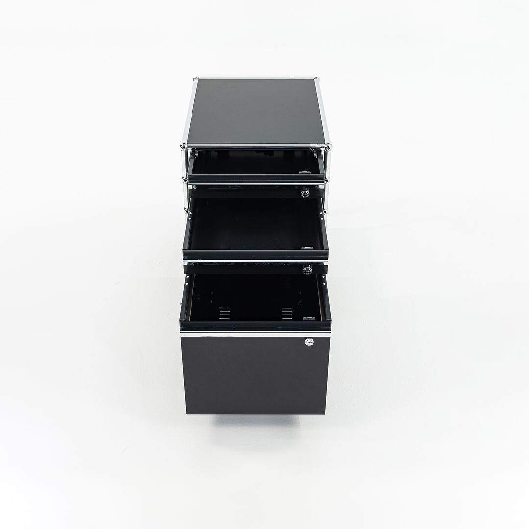 USM Haller Pedestal
