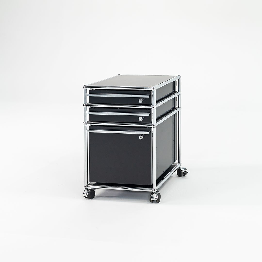 USM Haller Pedestal