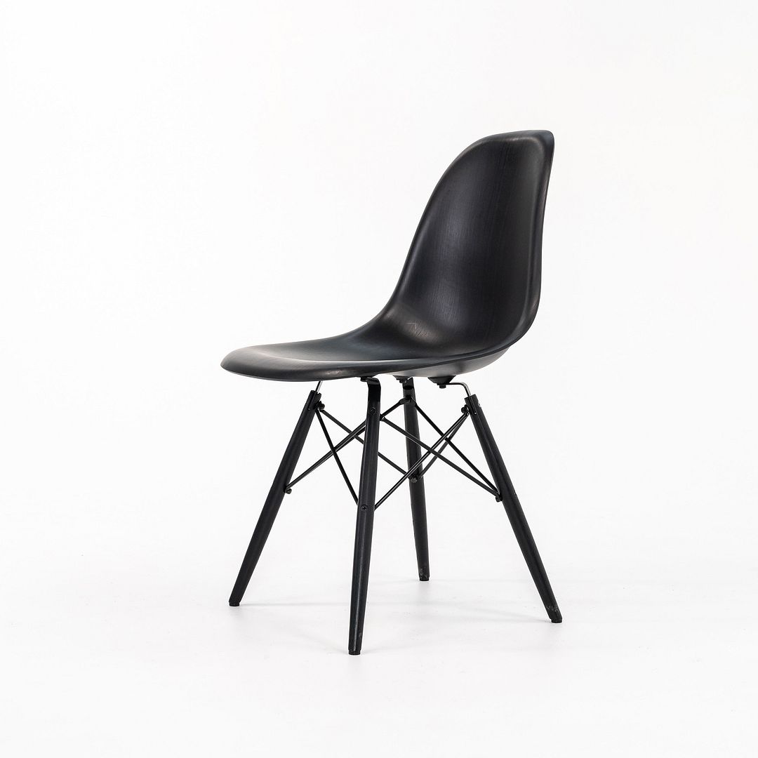 DSW Side Chair with Dowel Base