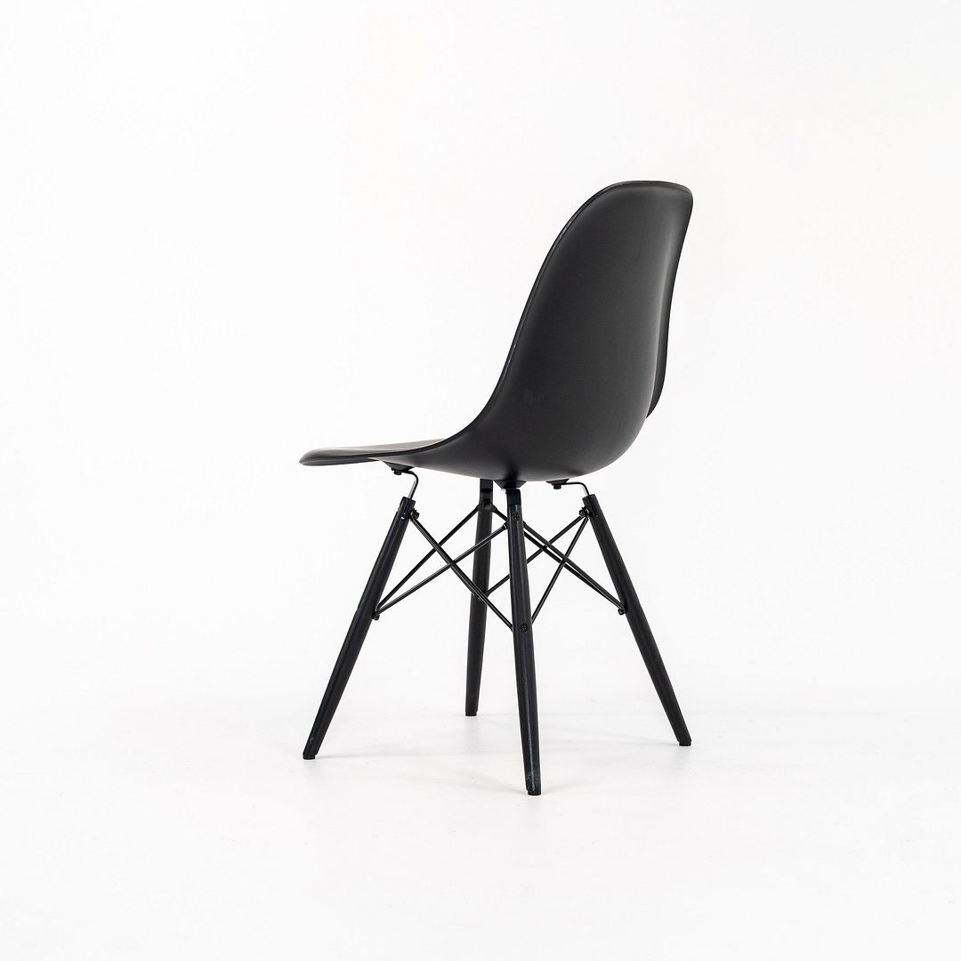 DSW Side Chair with Dowel Base