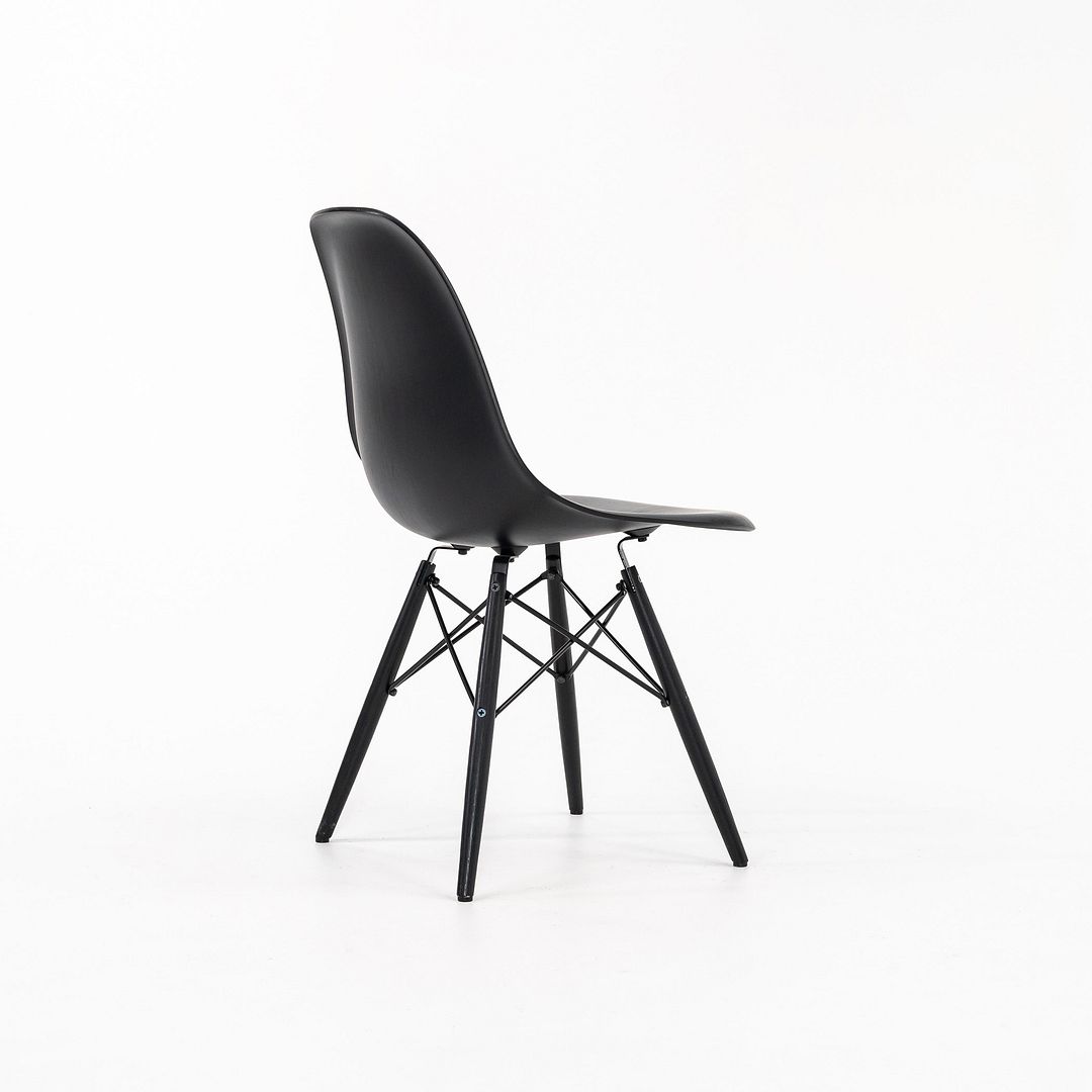 DSW Side Chair with Dowel Base